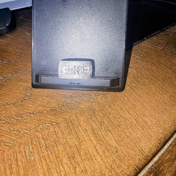 Bella Luce for Vanna kay gorgeous wedding band ,worn just a few times !!!! - Picture 2 of 2